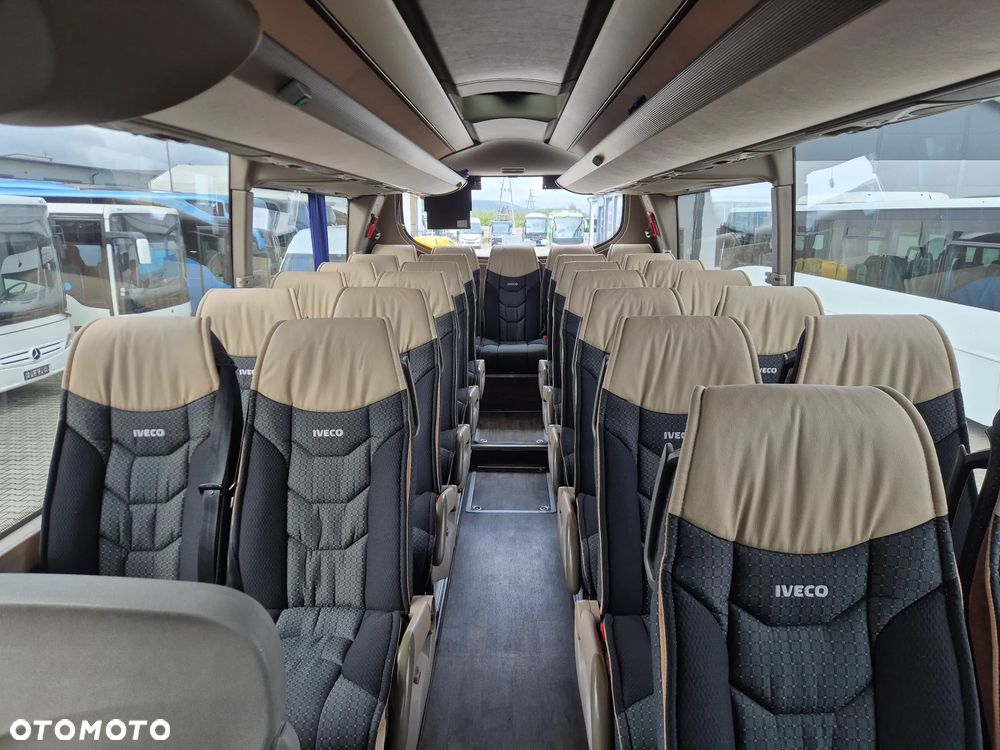 Iveco MAGELYS / SPROWADZONY / WINDA / EURO 6 - 28