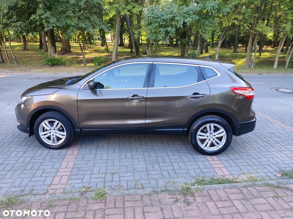 Nissan Qashqai 1.6 dCi 360 S&S - 16