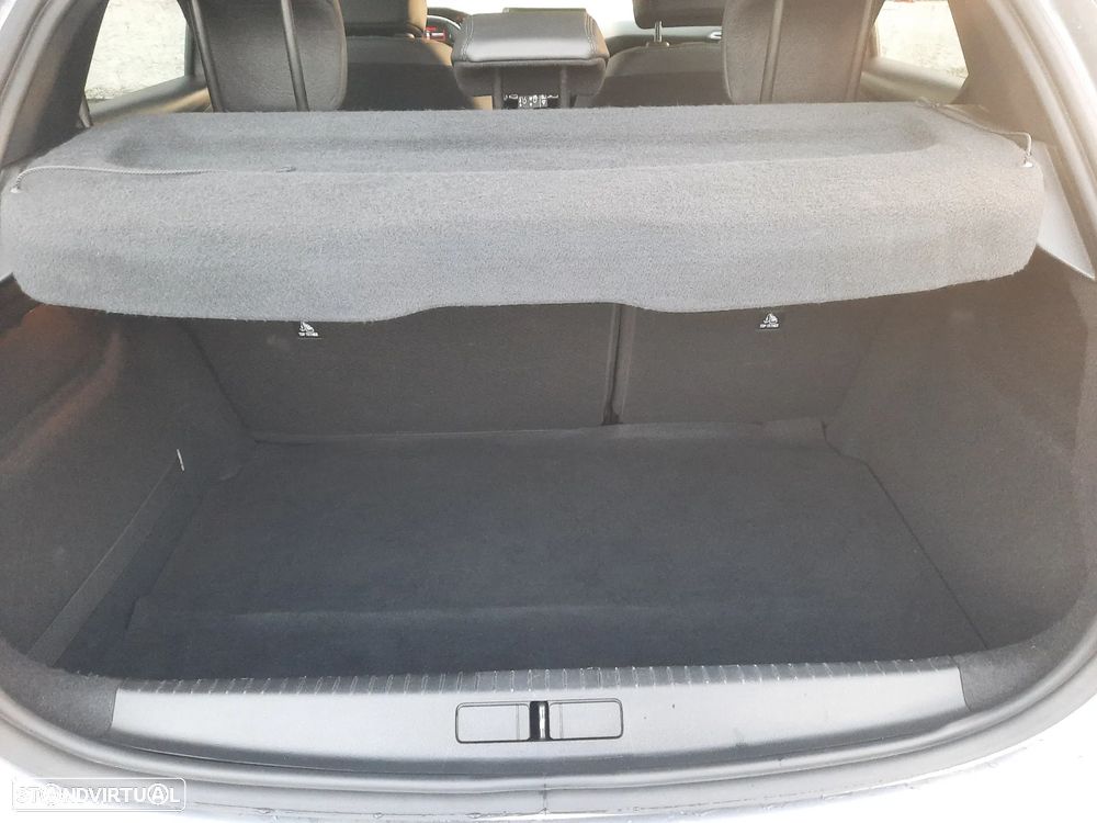 Peugeot 208 1.2 PureTech Allure Pack - 45