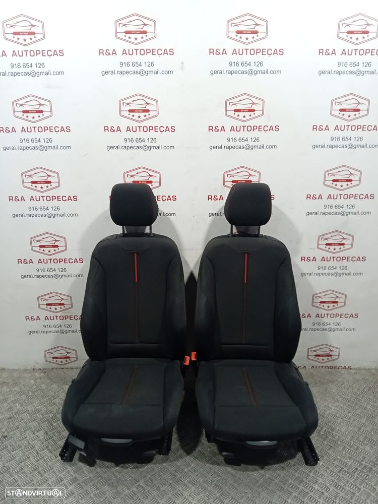 Conjunto de Bancos BMW Série 1 F21 F22 em Tecido Original - 14