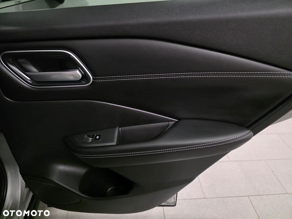 Nissan Qashqai 1.3 DIG-T MHEV Xtronic Tekna - 26