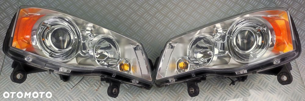 lampa prawa prawy lewy lewa przód przednia CHRYSLER TOWN & COUNTRY 5 XENON - 3