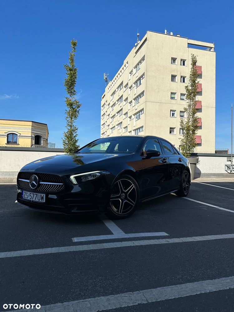 Mercedes-Benz Klasa A 180 7G-DCT Lim AMG Line Advanced Plus - 24