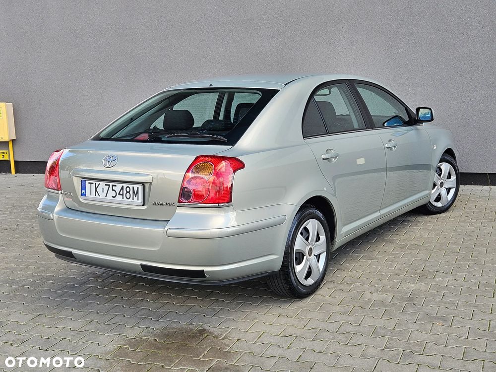 Toyota Avensis 2006 photo 4