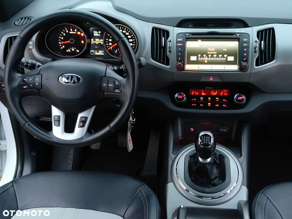 Kia Sportage - 16