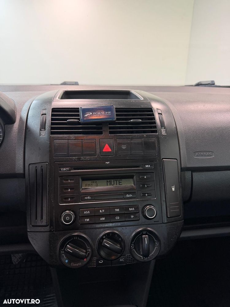 Volkswagen Polo 1.4 Comfortline - 15