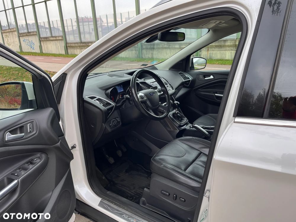 Ford Kuga - 9