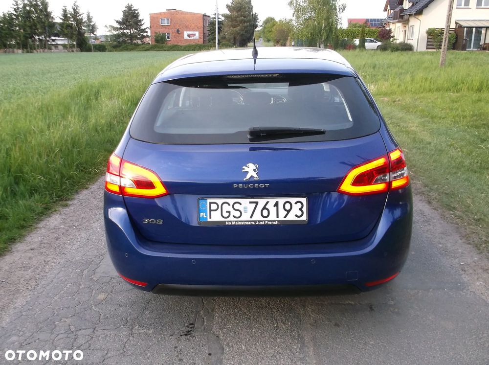 Peugeot 308 PureTech 130 GPF EAT8 Stop & Start Active Business-Paket - 34