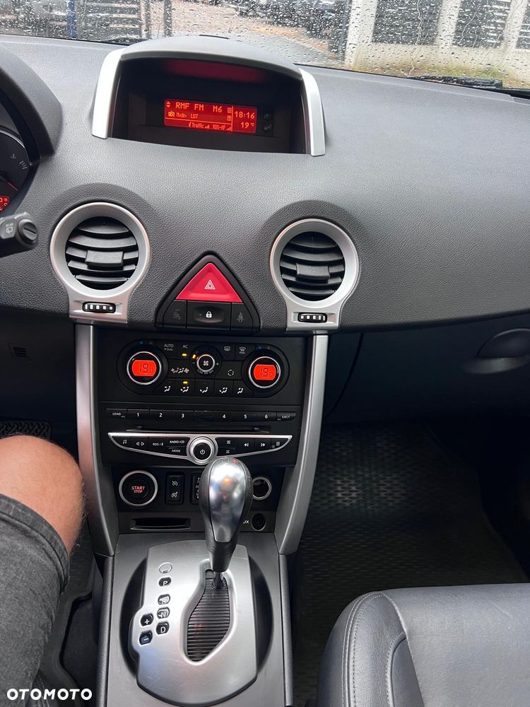 Renault Koleos 2.0 dCi FAP 4x4 Luxe - 26