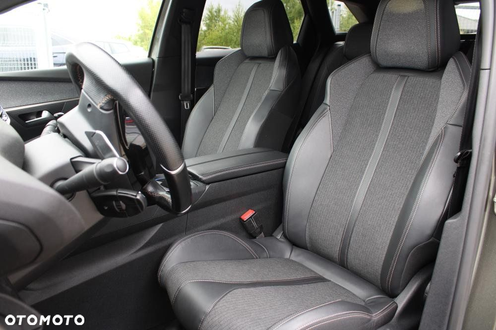 Peugeot 3008 - 11