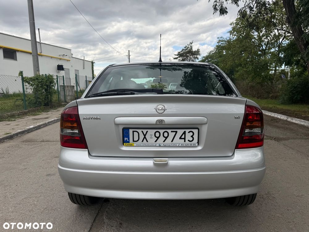 Opel Astra - 8