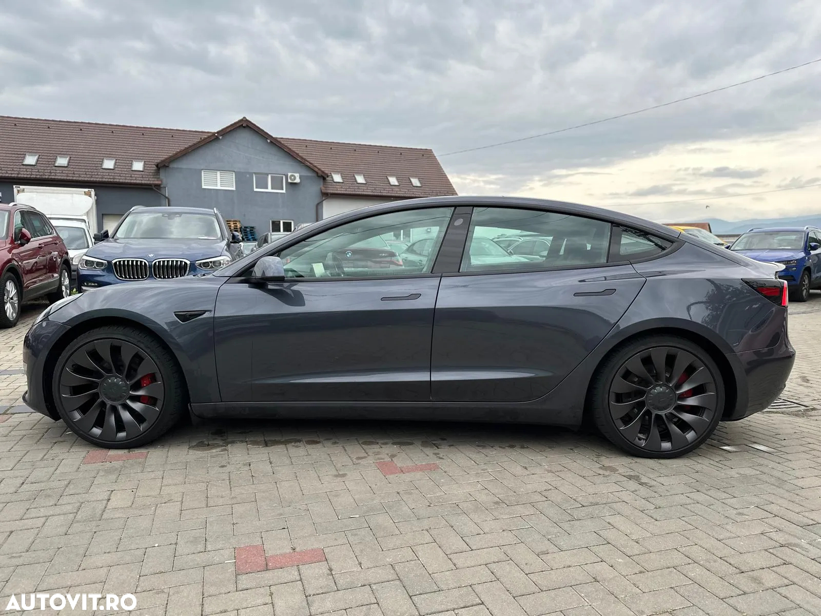 Tesla Model 3 Langstreckenbatterie Allradantrieb Dual Motor Performance - 13