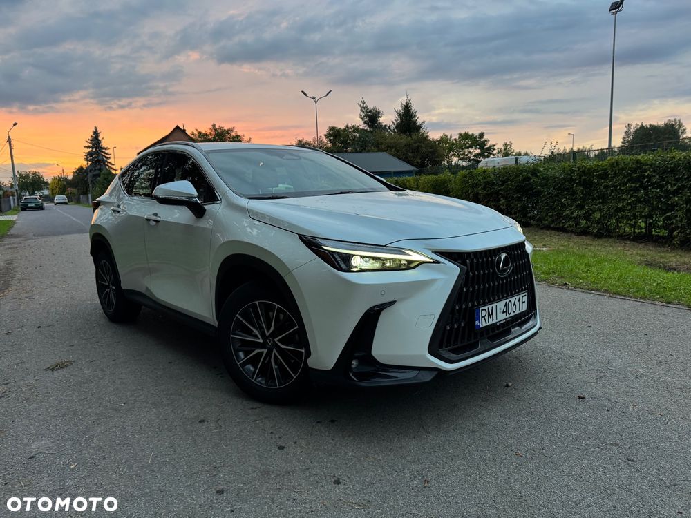 Lexus NX 350h Elegance 2WD - 1