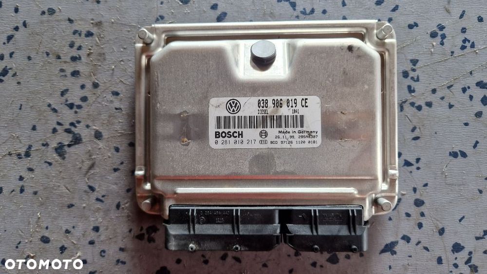 VOLKSWAGEN PASSAT B5 1.9 TDI STEROWNIK SILNIKA 038906019CE - 1