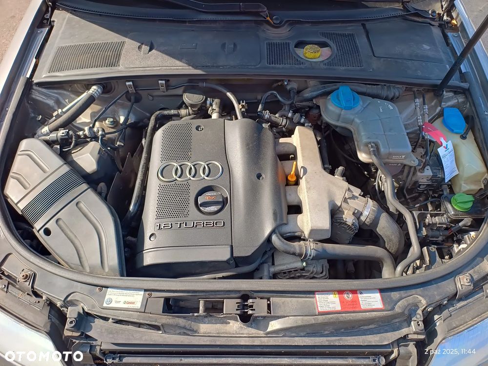 Audi A4 Limousine - 11