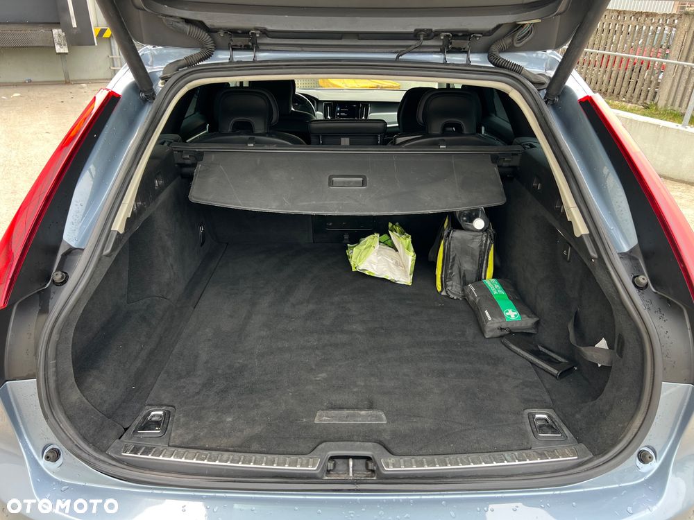 Volvo V90 D4 Momentum Pro - 11