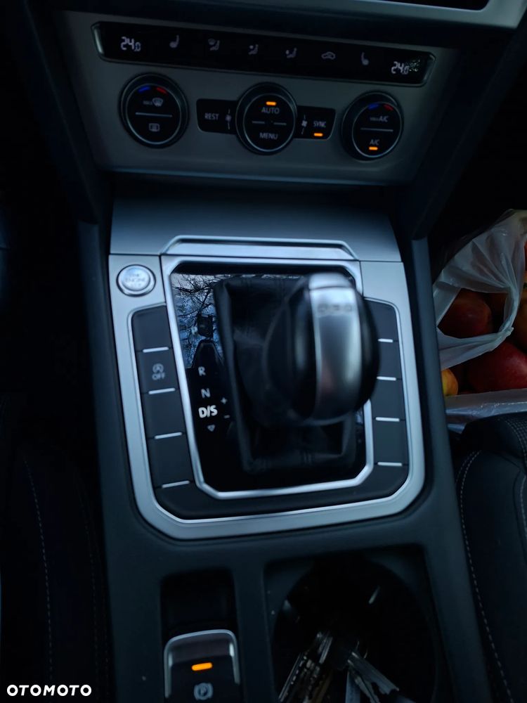 Volkswagen Passat - 7