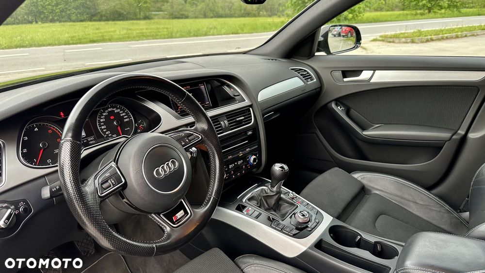Audi A4 Avant 2.0 TDI DPF clean diesel S line Sportpaket - 22