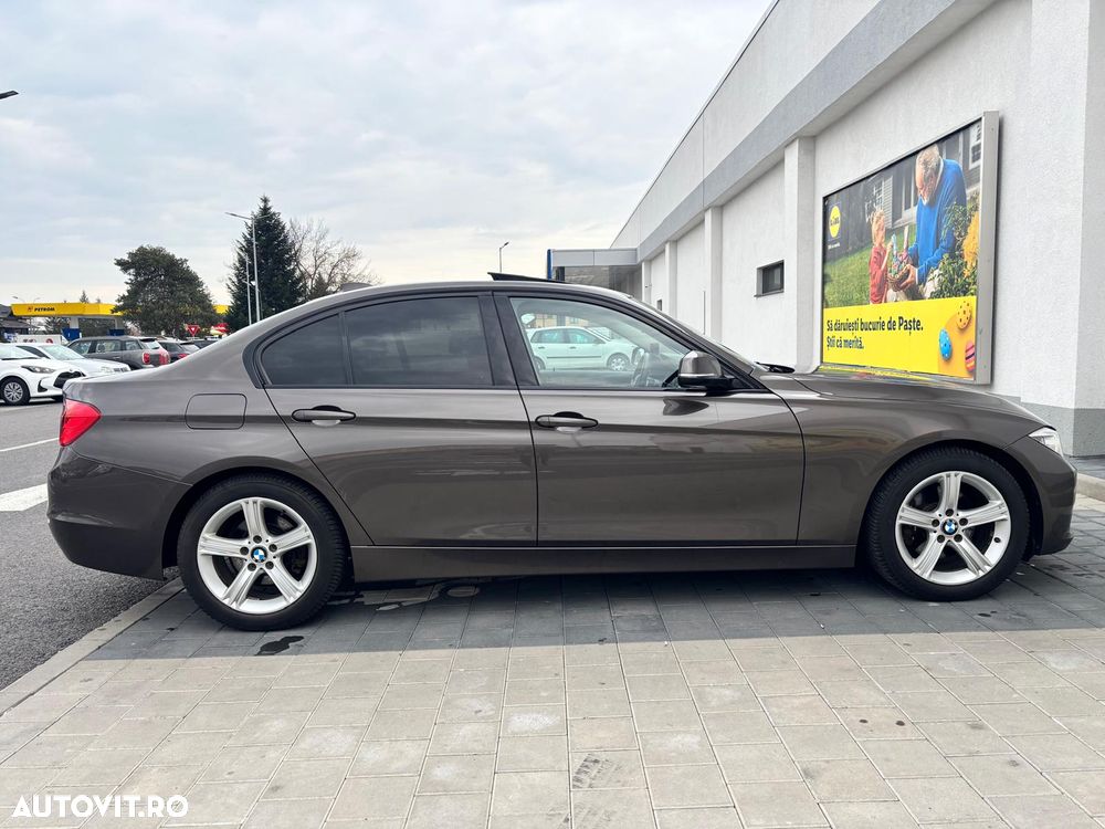 BMW Seria 3 320d Aut. Modern Line - 14