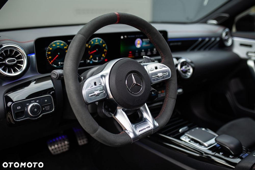 Mercedes-Benz CLA AMG 45 S 4-Matic 8G-DCT - 22