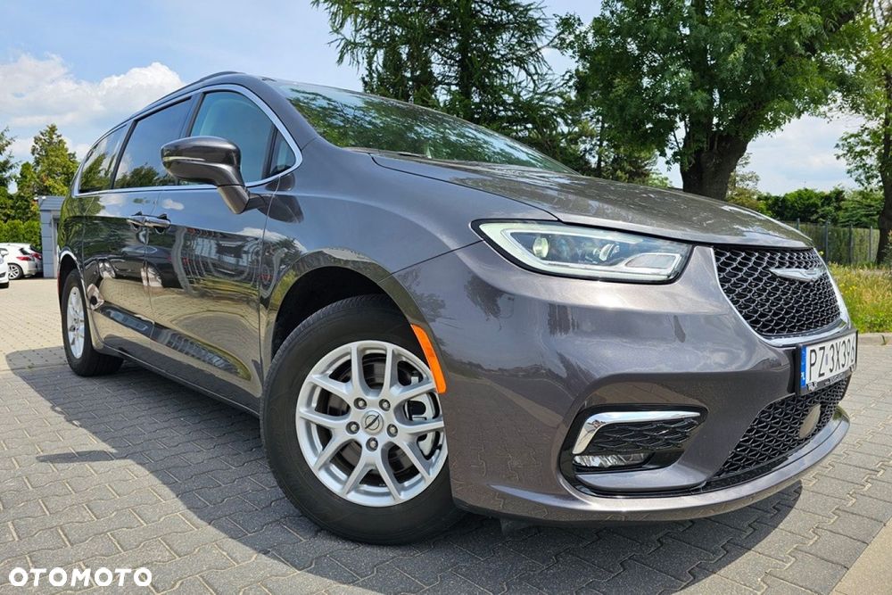 Chrysler Pacifica - 3