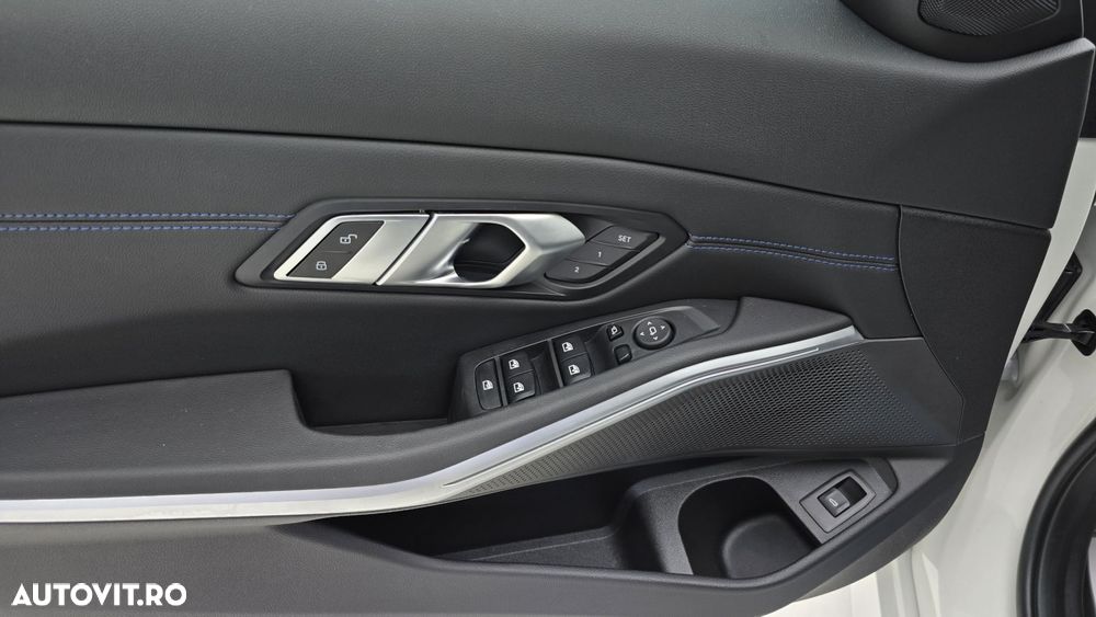 BMW Seria 3 - 12