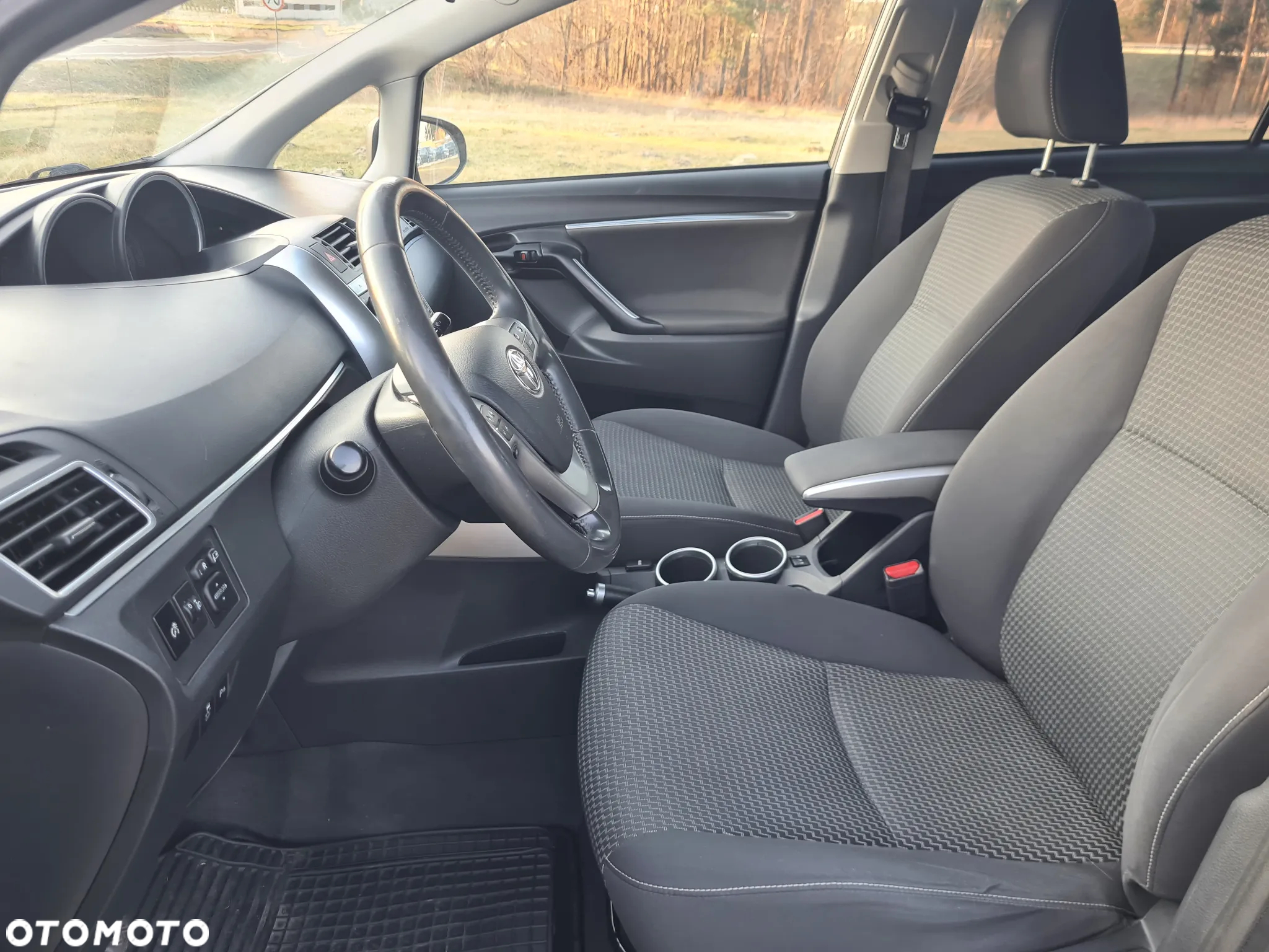 Toyota Verso 1.6 D-4D 5-Sitzer Start/Stop Skyview Edition - 19
