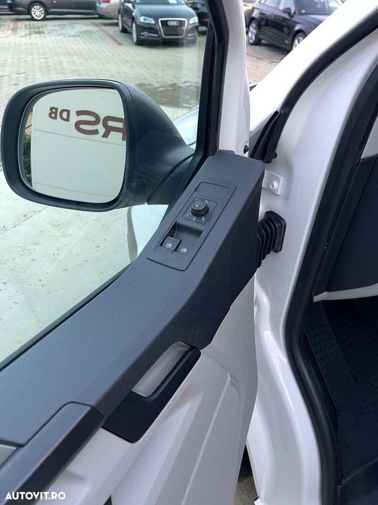 Volkswagen Transporter 2.0TDI  USI SPATE - 30