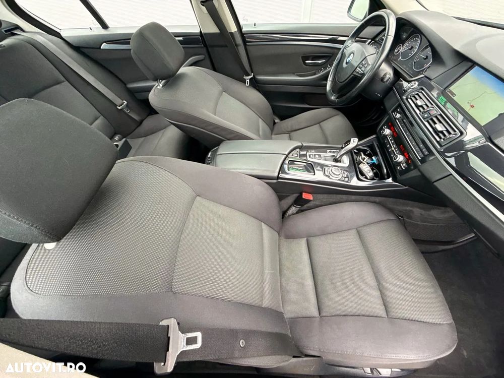 BMW Seria 5 520d Aut. - 22