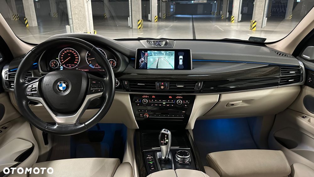BMW X5 xDrive50i - 5