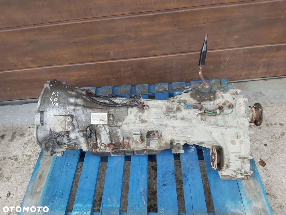 Toyota FJ Cruiser REDUKTOR skrzyni biegów 4,0 V6 automat - 5
