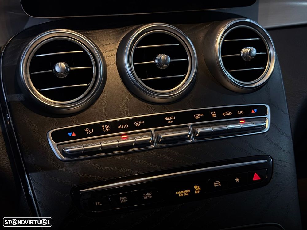 Mercedes-Benz GLC 300 de Coupe 4Matic 9G-TRONIC AMG Line - 31