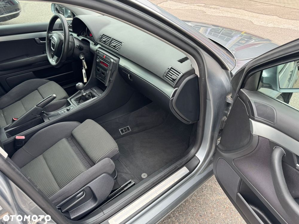 Audi A4 Avant 2.0 TDI DPF - 7