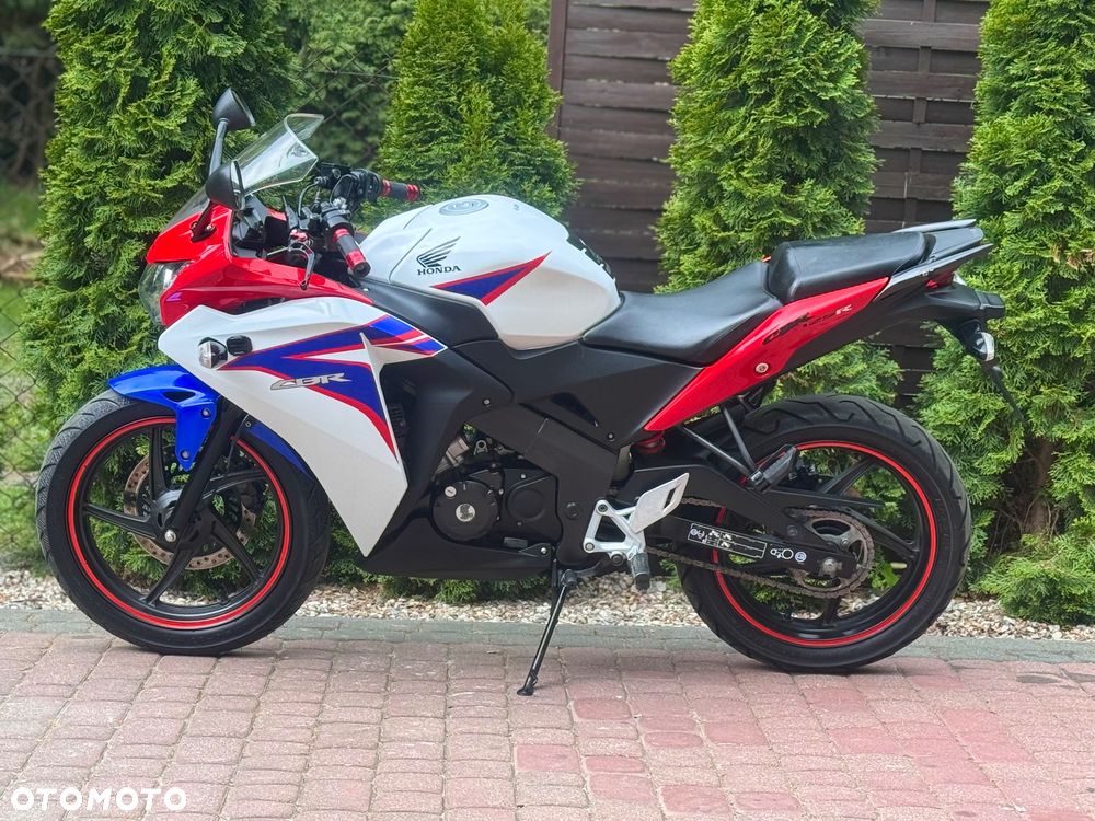 Honda CBR - 7