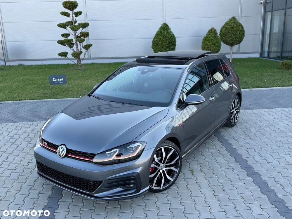 Volkswagen Golf GTI (BlueMotion Technology) DSG Performance - 10