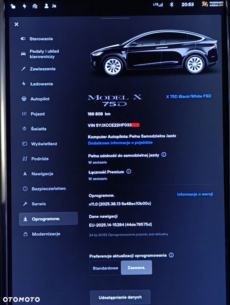 Tesla Model X - 8