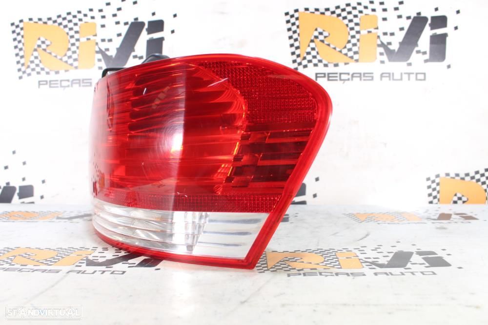 Farolim Direito Bmw 1 Coupé (E82)  63217285642 / 7285642 / Passageiro - 4