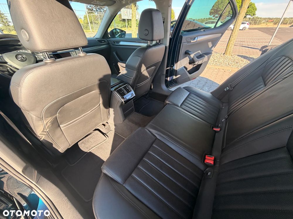 Skoda Superb 2.0 TDI L&K DSG - 10