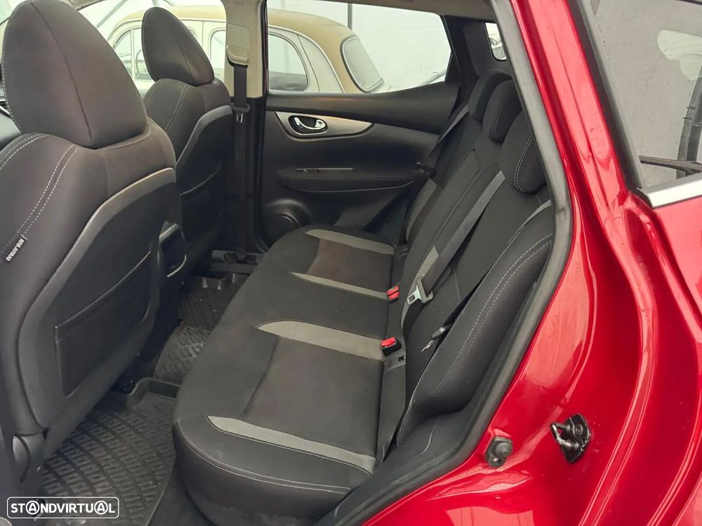 Nissan Qashqai 1.2 DIG-T N-Connecta - 17