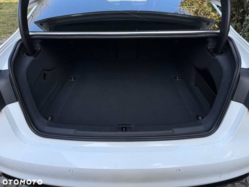 Audi S6 Limousine - 10