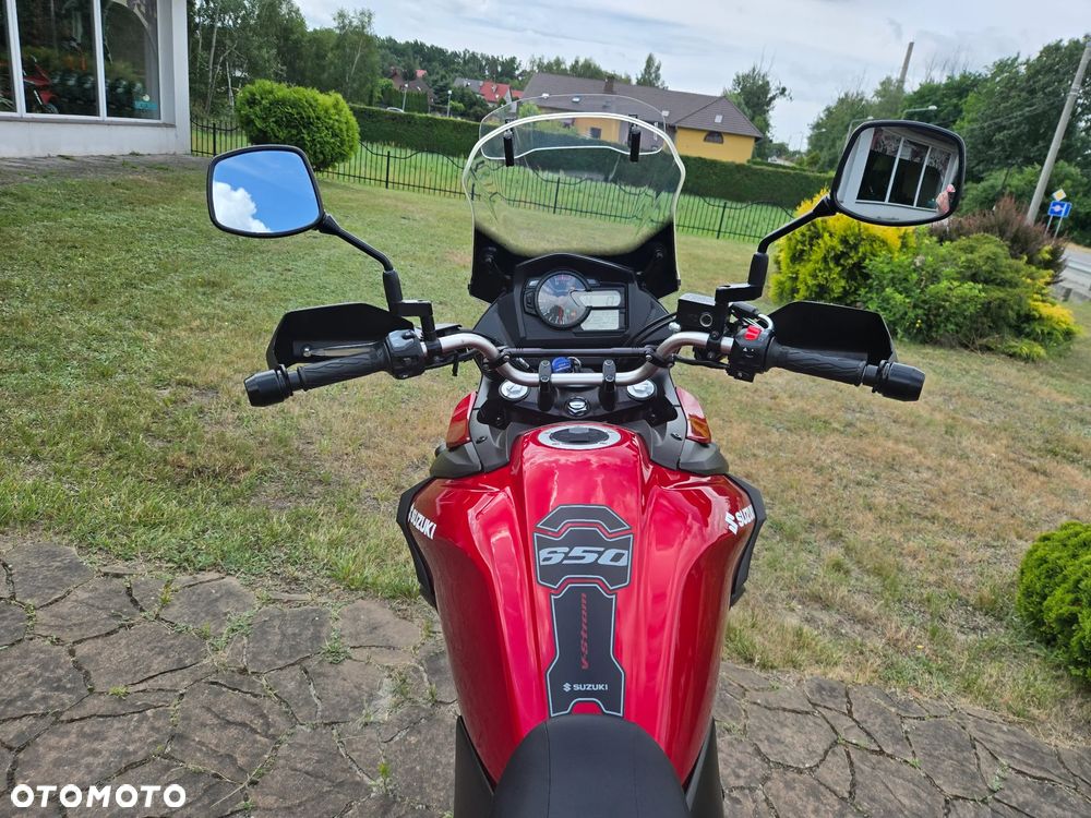 Suzuki V-STROM - 12