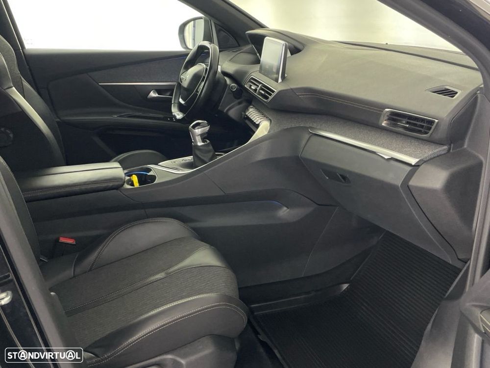 Peugeot 3008 1.2 PureTech GT Line - 22