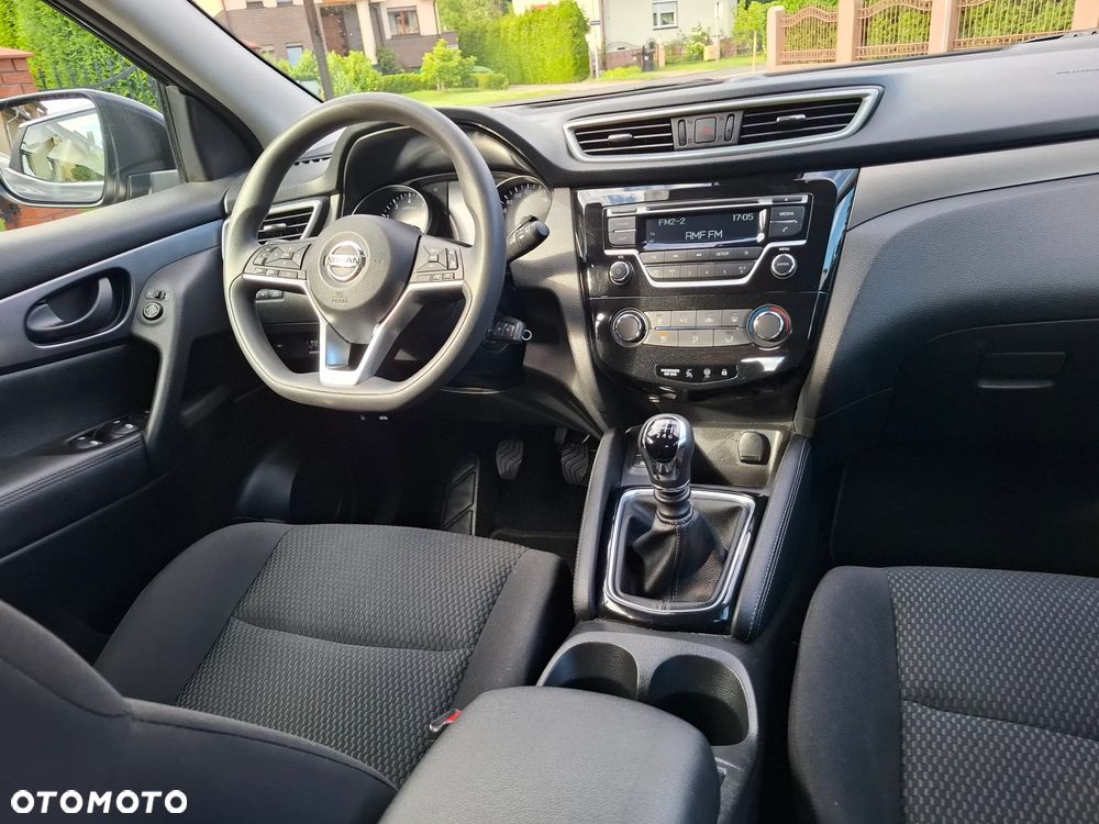 Nissan Qashqai 1.3 DIG-T ACENTA - 23
