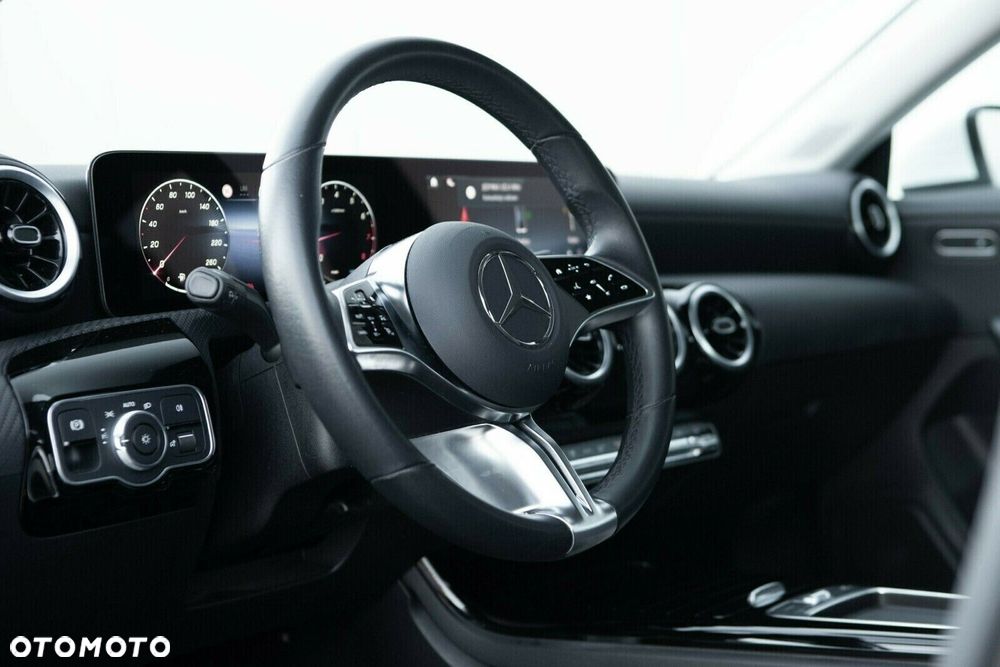 Mercedes-Benz CLA - 19