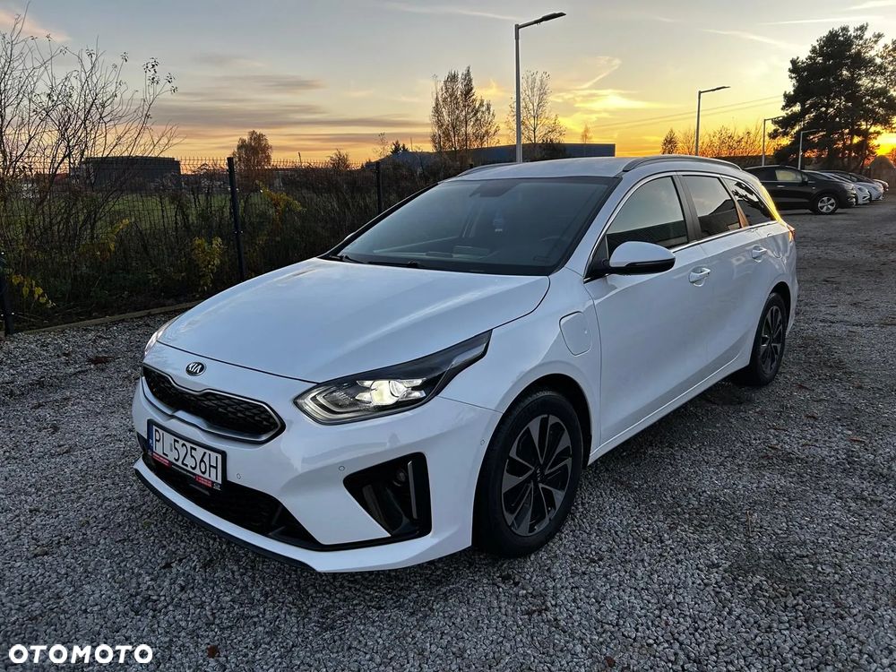 Kia Ceed - 1