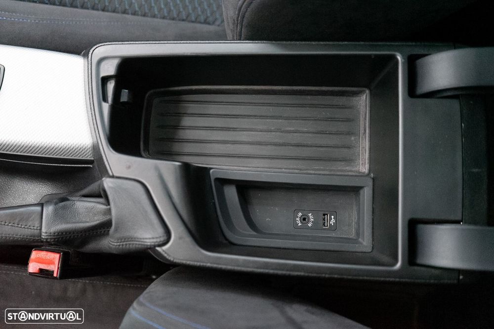 BMW 218 d Coupe Pack M Auto - 31