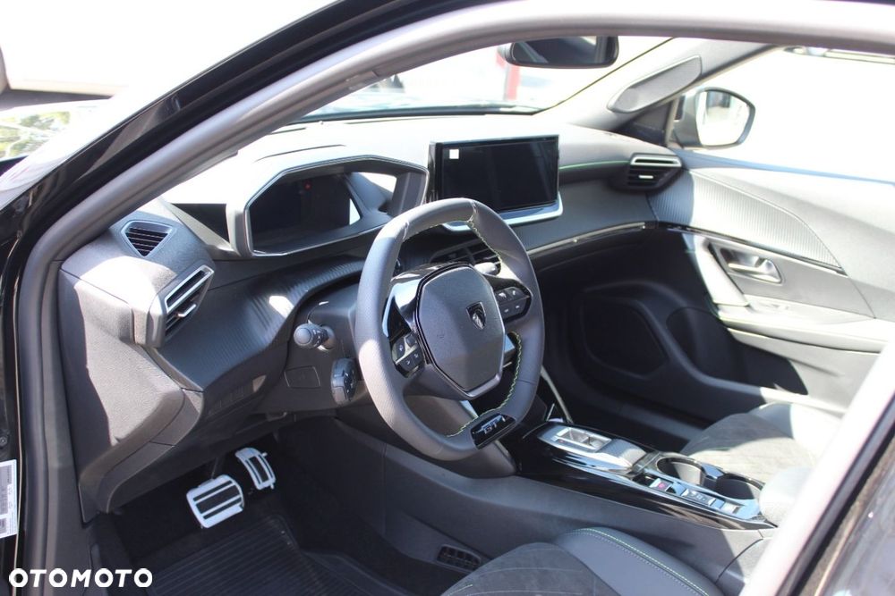 Peugeot 2008 - 12