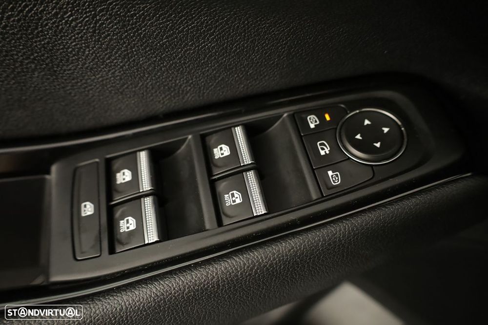 Renault Austral 1.2 E-Tech Iconic - 21