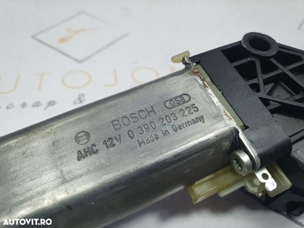 Motoras reglaj scaun AUDI A3 II 8P1 2003 - 20132.0 TDI 16V BKD, CBAB, CFFB, CLJA 0390203225 - 3