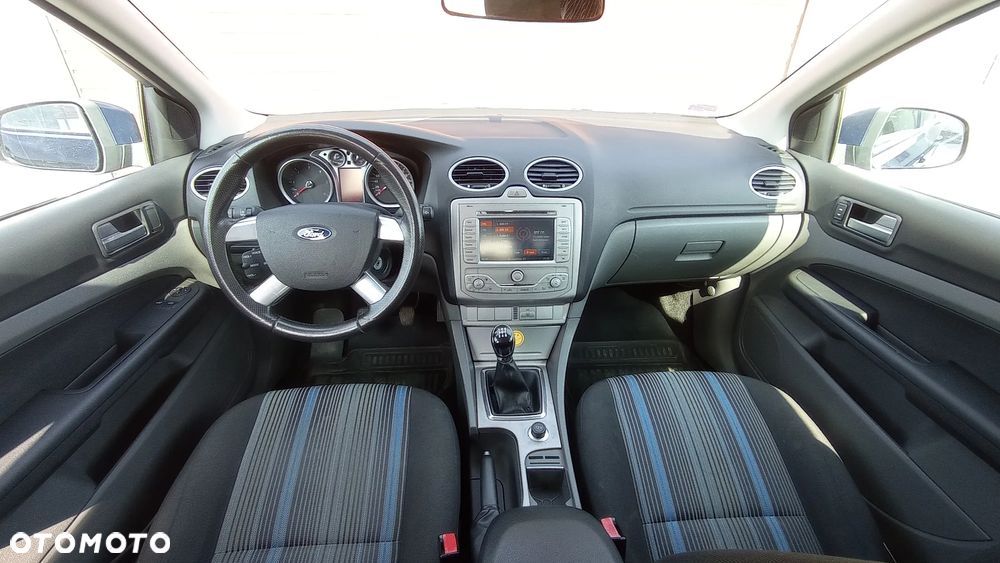 Ford Focus - 8